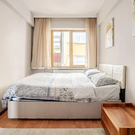 Daire Renewed 2br Bosphorus View *