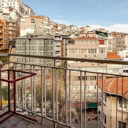 Renewed 2br Bosphorus View
